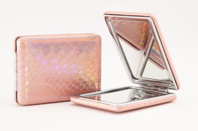 OGLEDALO COSMETIC MIRROR CETVRTASTO 2